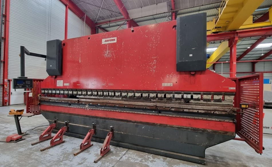 Used Baykal CNC Press Brake 2004  APHS 6100 x 300