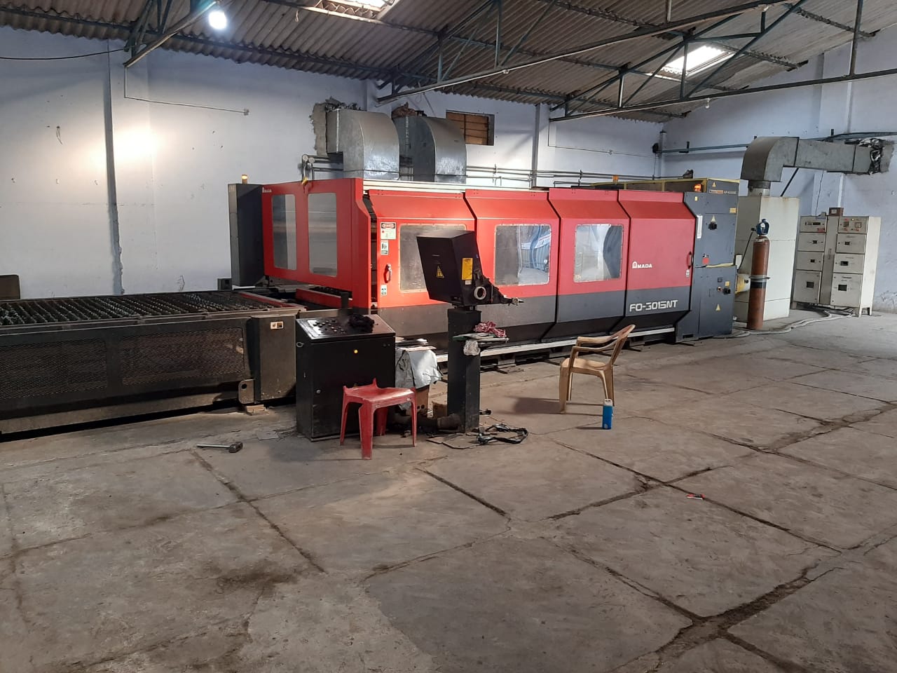 Used Amada Laser Cutting Machine CO2 2009 FO-3015NT