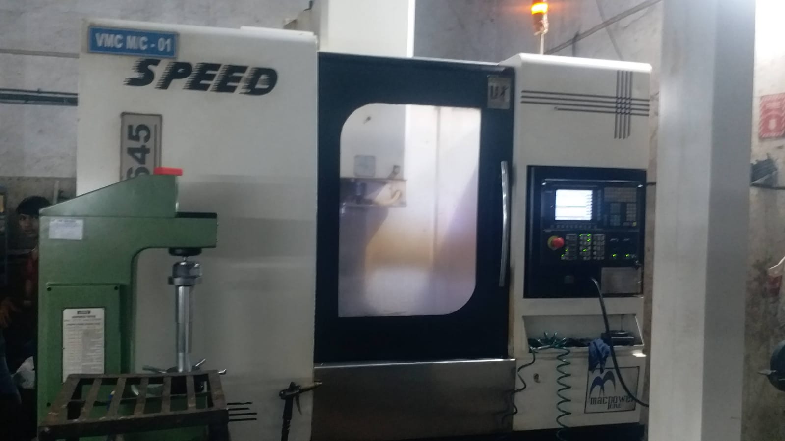 Used Mac Power Vertical Machining Center ( VMC ) 2014 VMC  V 645