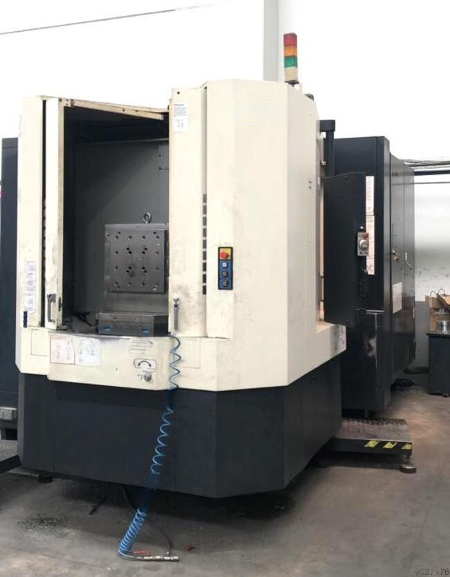 Used Makino Horizontal Machining Center ( HMC ) 2008 A61