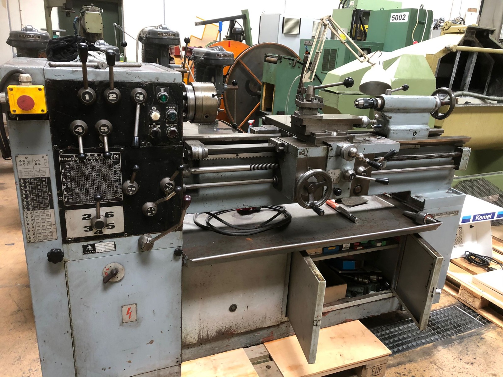 Used Indian Brand Lathe  NA