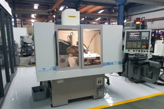 Used Monnier And Zahner Milling Machine  M544CNC