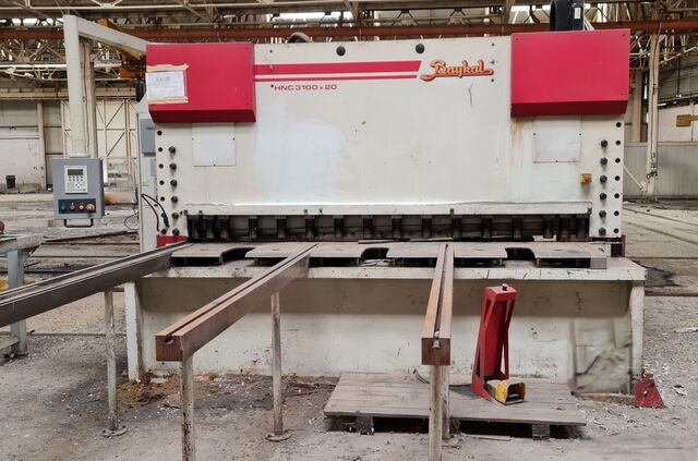 Used Baykal Shearing Machine 2007 HNC 3100 X 20