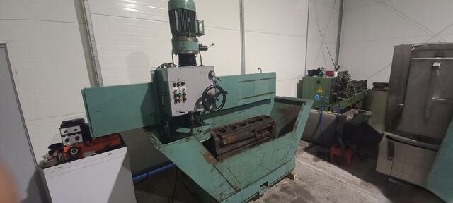 Used AMC Surface Grinder 1988 SCHOU 330