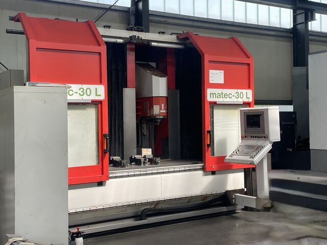 Used Matec Vertical Machining Center ( VMC ) 2004 MATEC 30 L