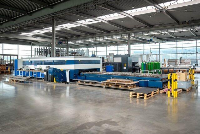Used Trumpf Laser Cutting Machine CO2 2013 Trulaser 5060