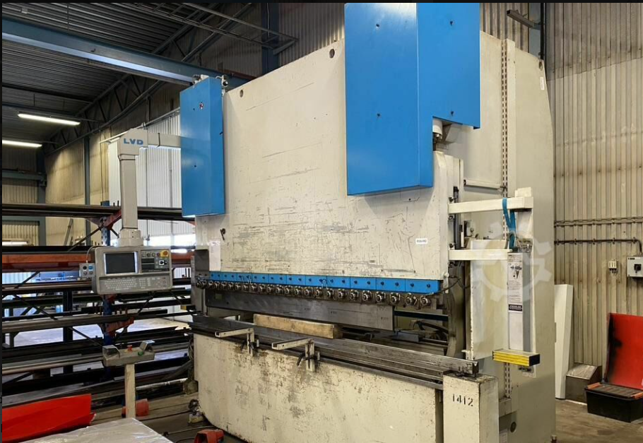 Used LVD CNC Press Brake 1990 PPED 200 30