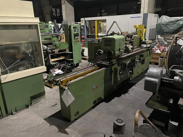 Used Titan Grinder - Cylindrical 1990 RU 350  1-1500