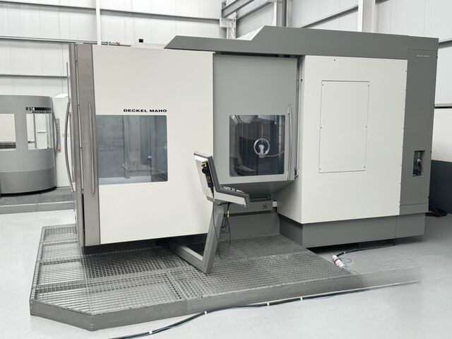 Used Dmg Mori Universal Machining Center 2002 DMU 160 P