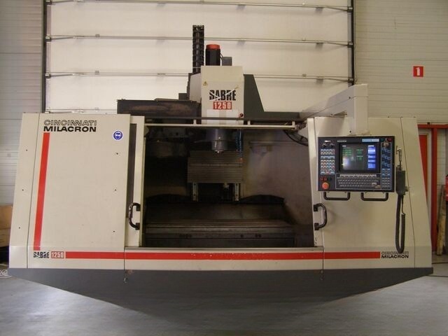 Buy Used 1995 Cincinnati Vertical Machining Center ( VMC ) for Metal ...