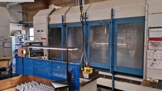 Used AXA Universal Machining Center 2005 VHC-3-3000-S