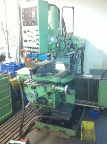 Used Maho Milling Machine  MH 700 mit TNC 121
