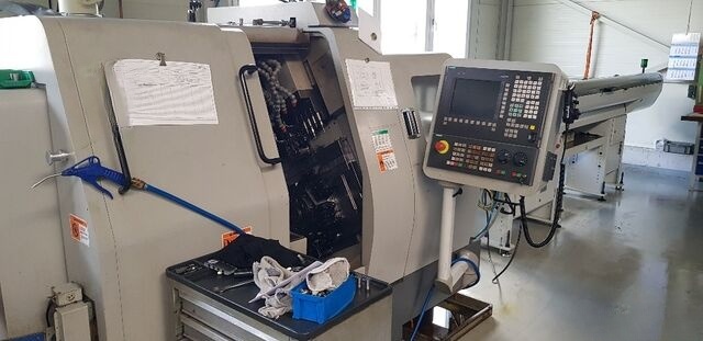 Used Hanwha Lathe 2011 STL32