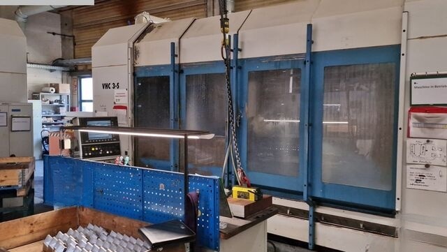 Used AXA Universal Machining centers - 5 Axis 2005 VHC-3-3000-S