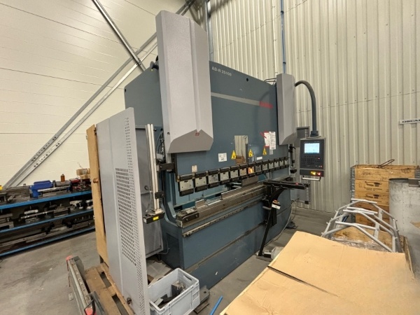 Used Durma CNC Press Brake 2011 AD-R 25100