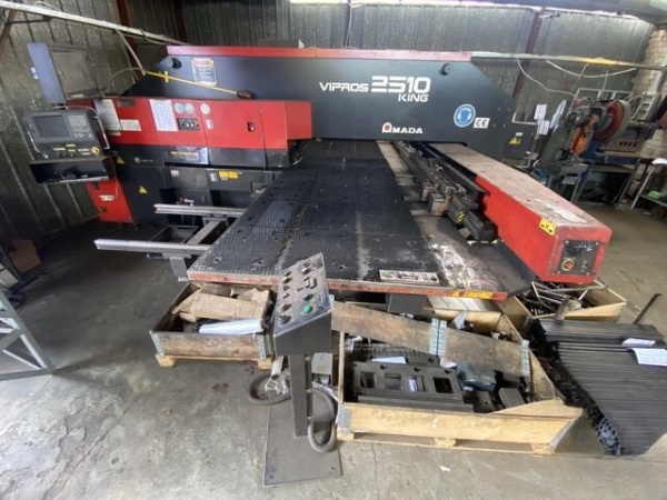 Used Amada Turret Punch Press 1998 Vipros 2510 King