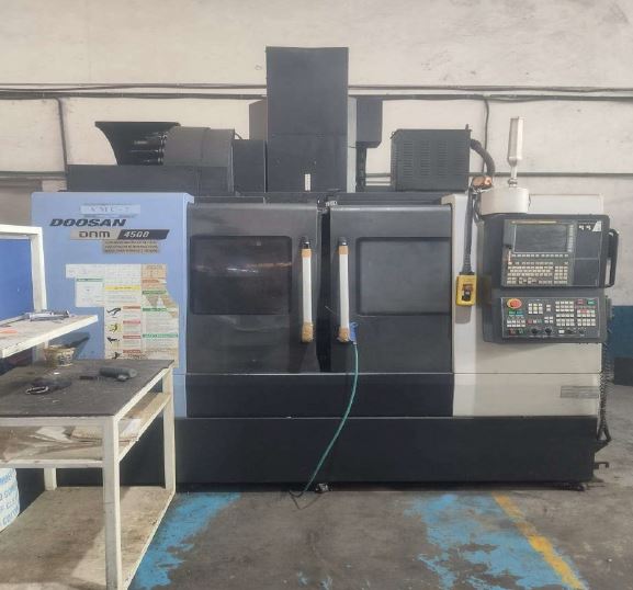 Used Doosan Vertical Machining Center ( VMC ) 2018 DNM 4500