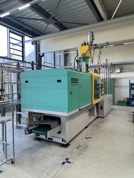 Used Arburg Injection Moulding Machine 2010 570S 2200-400/170