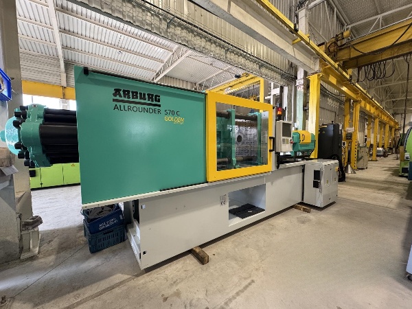 Used Arburg Injection Moulding Machine 2007 570C 2000-800 golden edition