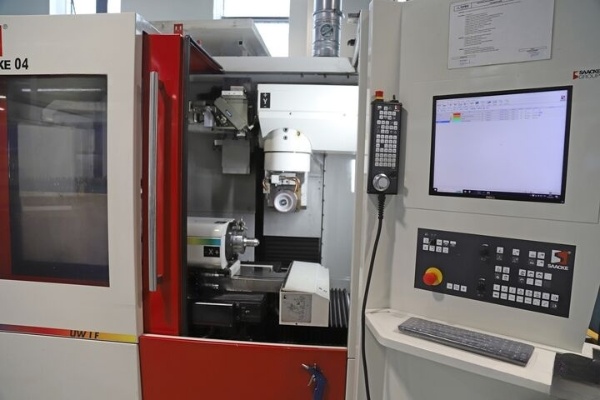 Used Saacke Tool Grinder 2016 UW IF