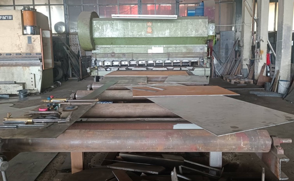 Used Erfurt Shearing Machine  ScTP