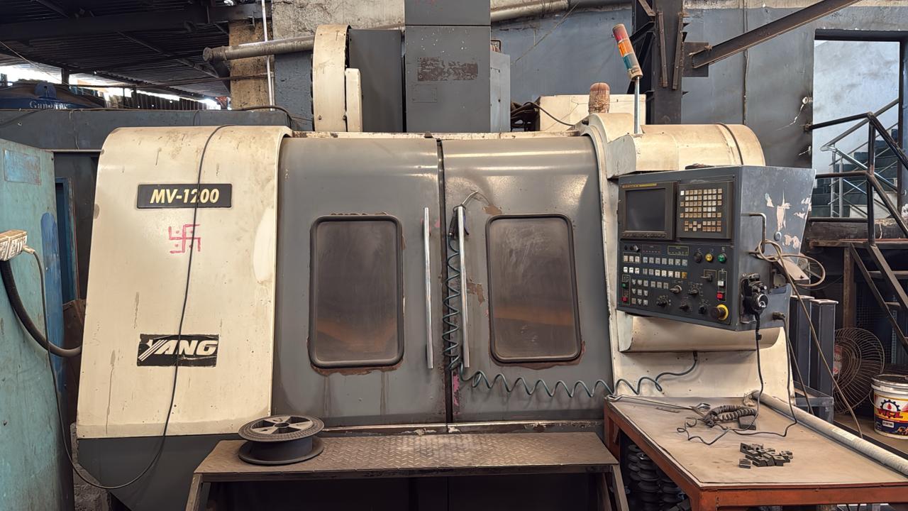 Used Yang Vertical Machining Center ( VMC )  MV-1200