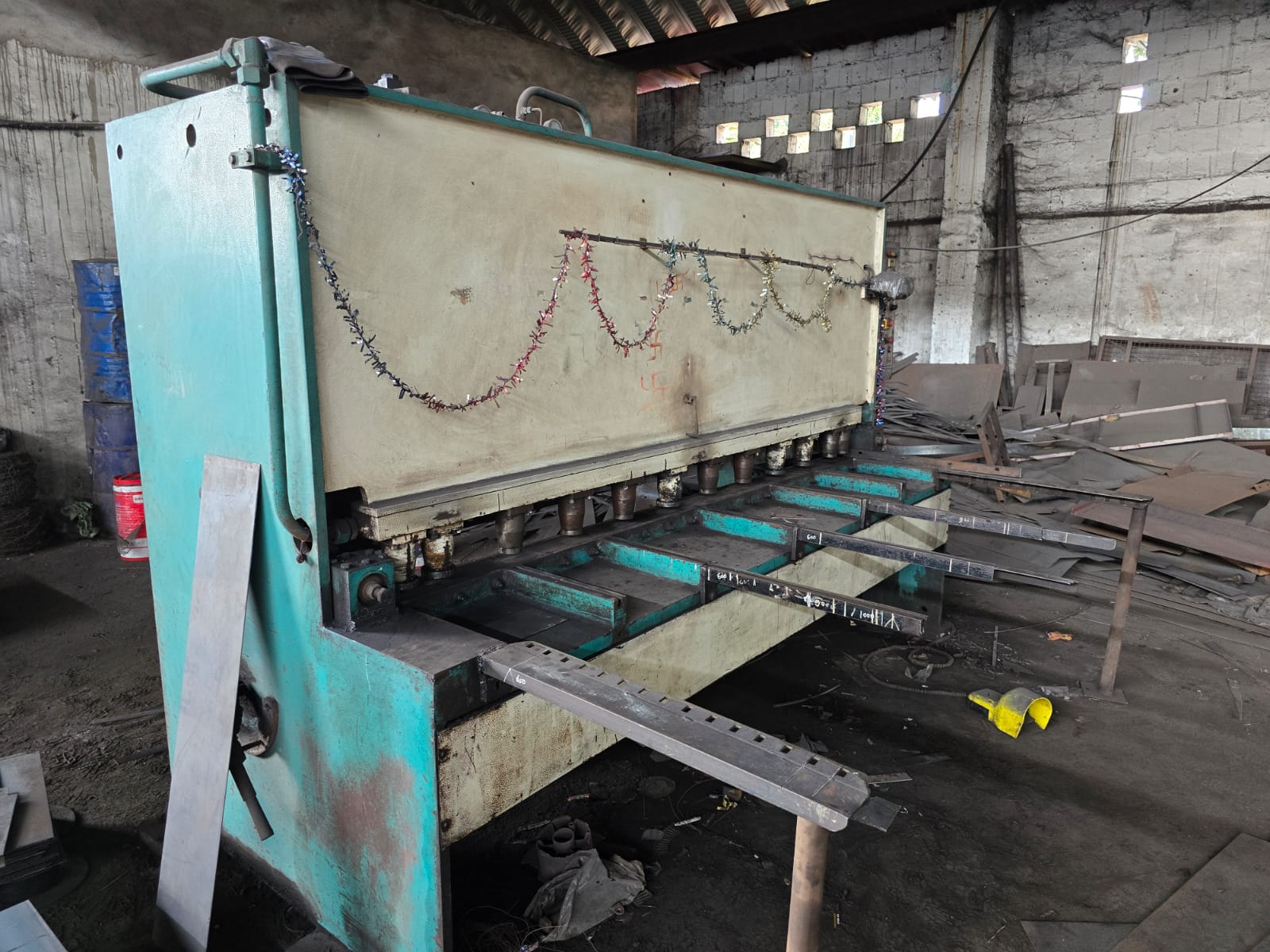 Used Rajesh Shearing Machine 2016 NA