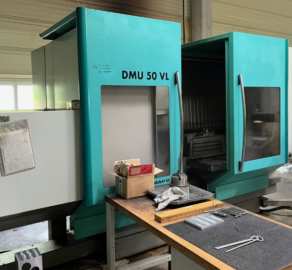 Used Deckel Maho 5 Axis VMC 1999 DMU 50 VL