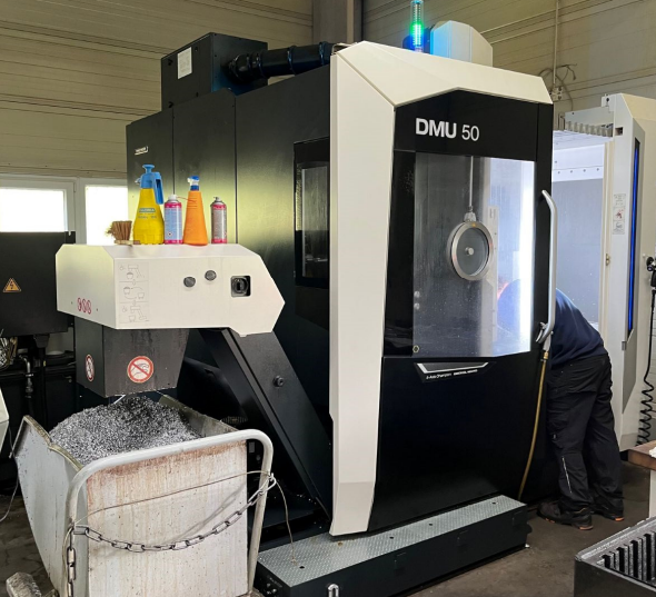 Used Deckel Maho 5 Axis VMC 2021 DMU 50