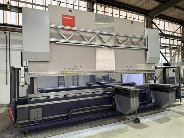 Used Bystronic CNC Press Brake 2010 Xpert 400-5100