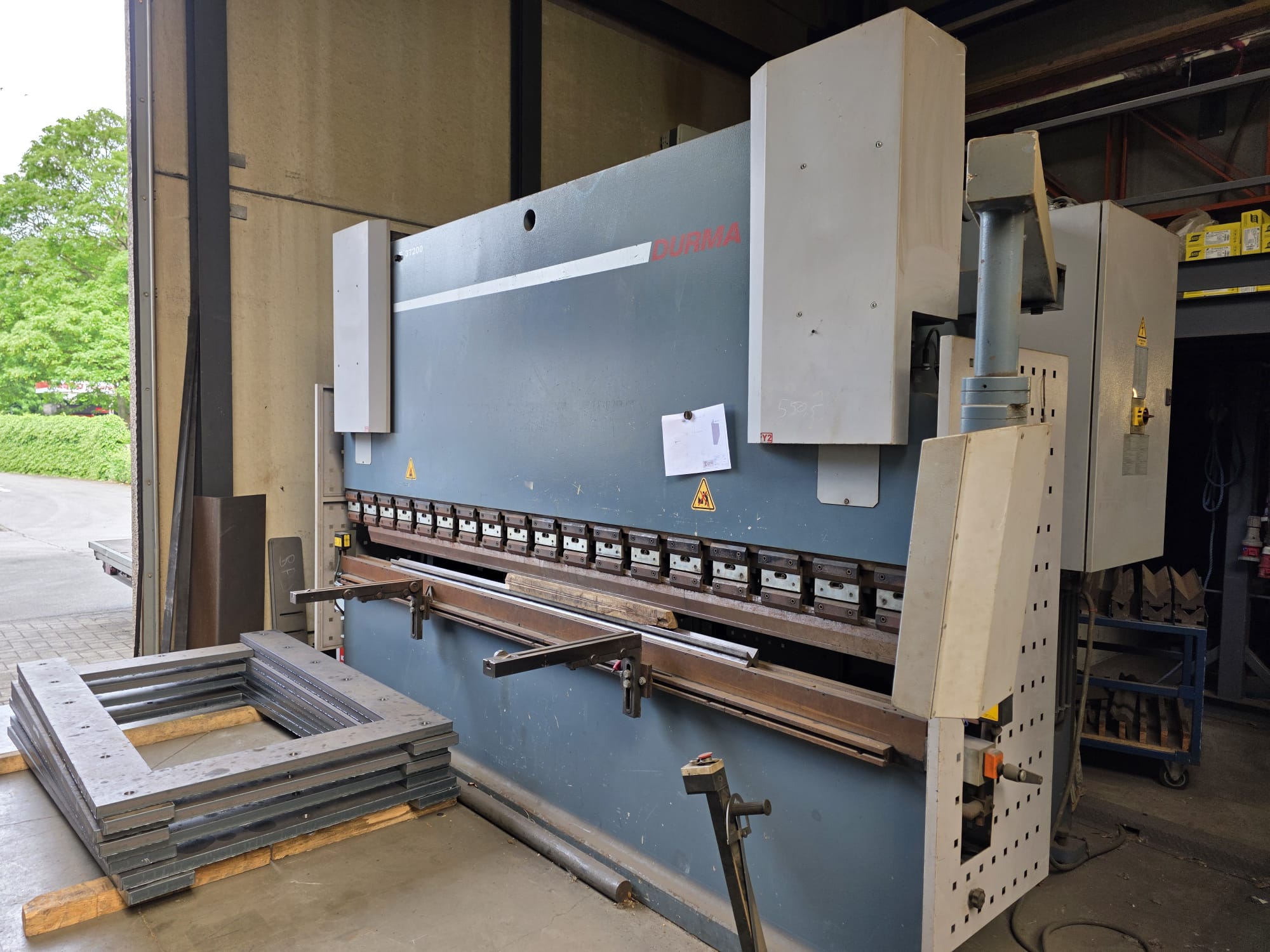 Used Durma CNC Press Brake 2009 E 37200