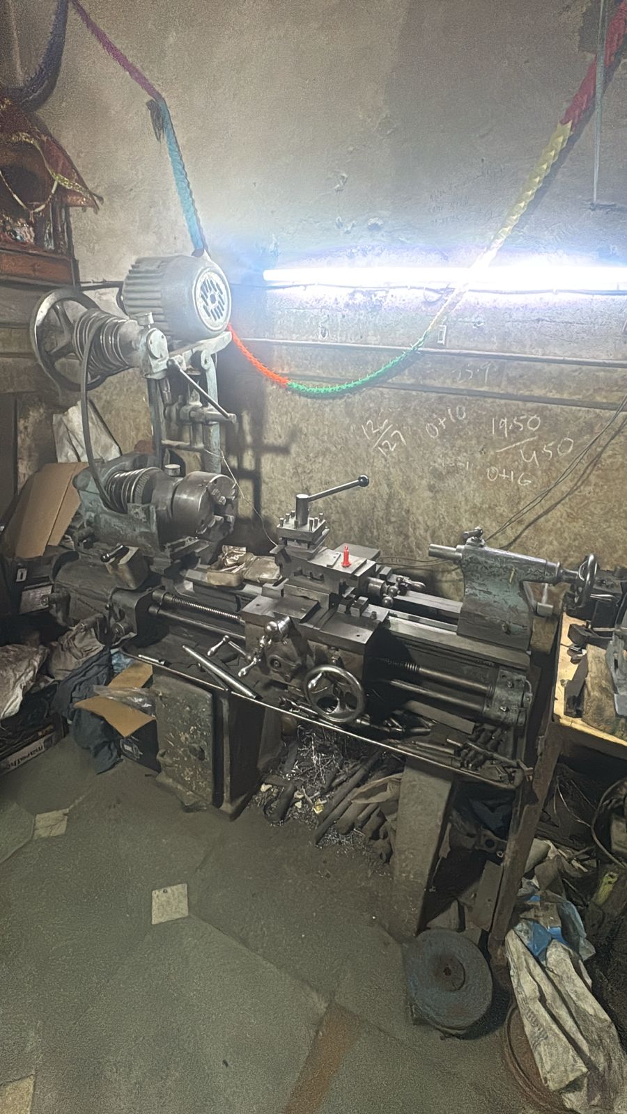 Used Indian Brand Lathe  NA