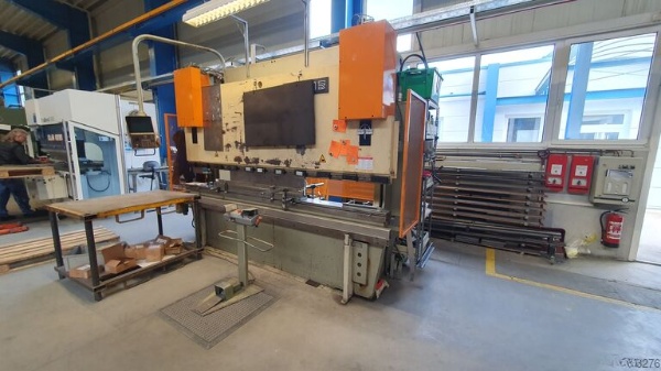 Used SafanDarley CNC Press Brake 1987 CNCSB 150-3100