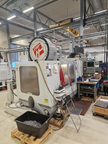 Used Haas Vertical Machining Center ( VMC ) 2002 VF-3 BHE