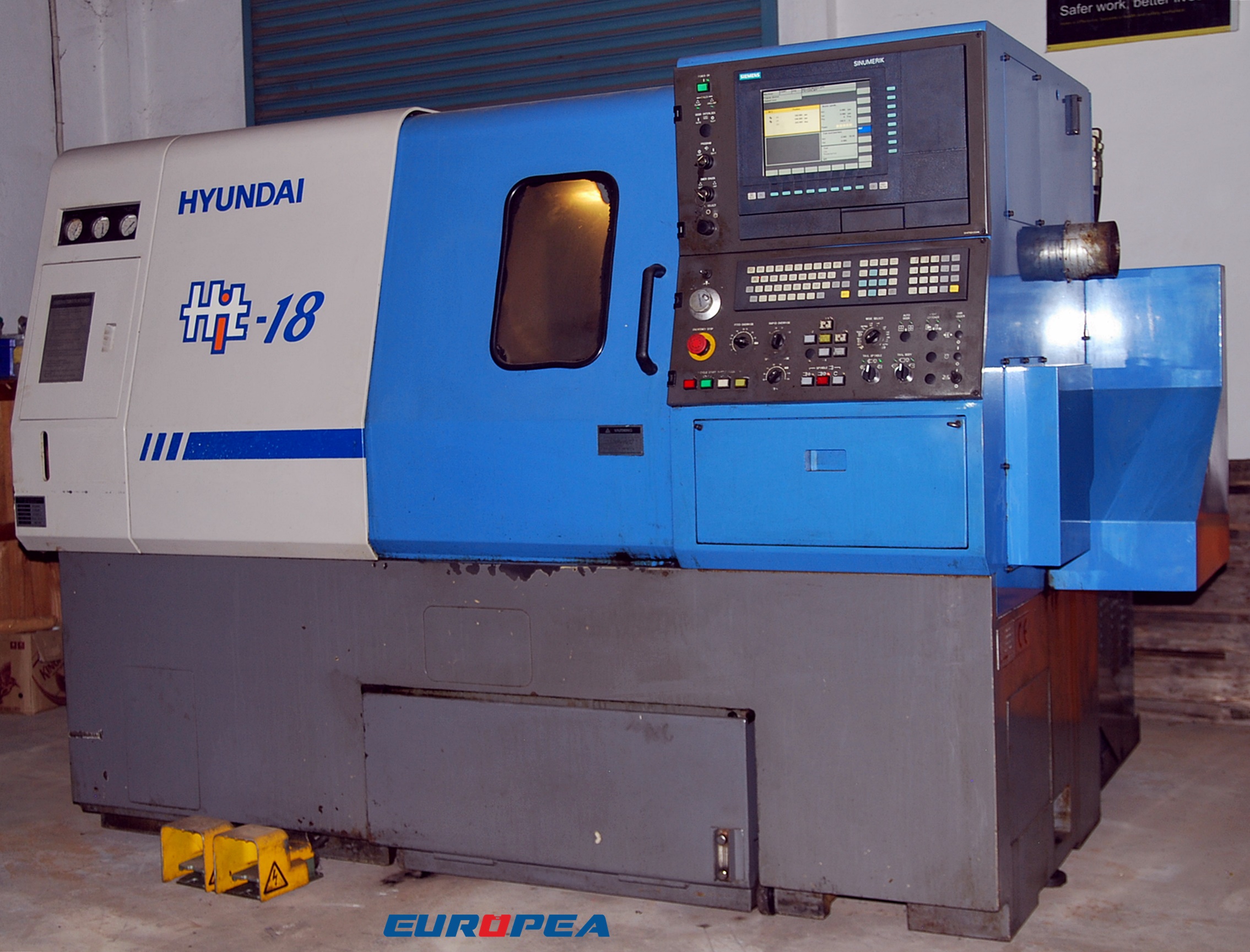Used Hyundai CNC Lathe 2000 HIT 18
